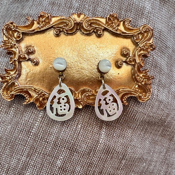 Mother of Pearl Good Fortune Earrings - Picture 1 of 5